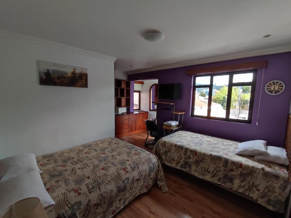 Casatodosantos Bed & Breakfast Cuenca Exterior photo